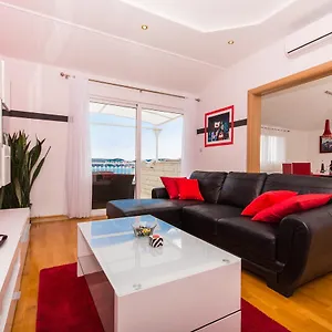 https://apartments-barba-trogir-21218.hotels-in-trogir.com